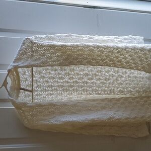 Leo & Nicole white crocheted style long sleeve sweater cardigan women's size med